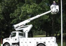 Nacelles à bras articulés montées sur remorque Altec TA40
