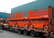 Nacelles ciseaux X su roues Holland-Lift HL-130 E16