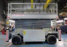 Nacelles ciseaux X su roues Holland-Lift HL 220 H 25