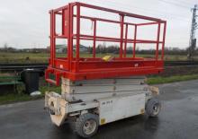Nacelles ciseaux X su roues Holland-Lift X-Z 83 EL 12-4WS