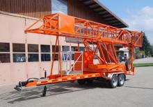 Nacelles à bras articulés montées sur camion Moog MBI 90-1/S 