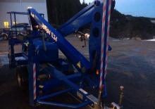 Nacelles à bras articulés montées sur camion UpRight TL 34