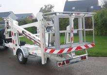 Nacelles à bras articulés montées sur camion Thomas Hoogwerkers 150 NW