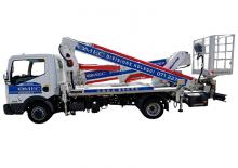 Nacelles télescopiques sur camion Pagliero J 350 TA