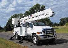 Nacelles télescopiques sur camion Terex Optima HRX60