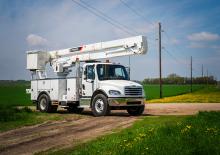 Nacelles télescopiques sur camion Terex Optima TC55
