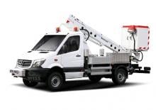 Nacelles télescopiques sur camion Bumar PMT-16U