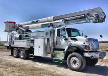 Nacelles télescopiques sur camion Terex RMX75