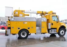 Nacelles télescopiques sur camion Terex SC42