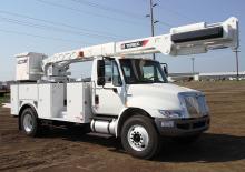 Nacelles télescopiques sur camion Terex SCM55