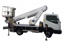 Nacelles télescopiques sur camion Oil & Steel Scorpion 2014