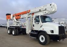 Nacelles télescopiques sur camion Terex TM85