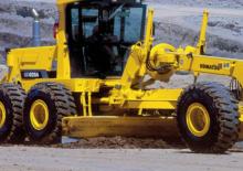 Niveleuses Komatsu GD825A-2
