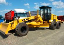 Niveleuses YTO PY180C