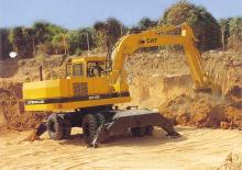 Excavatrice sur pneus Caterpillar 224 B