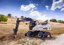 Excavatrice sur pneus Hidromek HMK 200 W