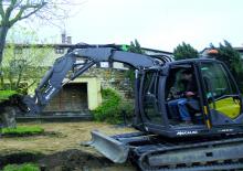Excavatrice sur chenilles Mecalac 8MCR