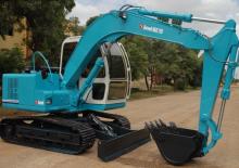 Excavatrice sur chenilles Beml BE75