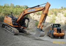 Excavatrice sur chenilles Case CX210D  