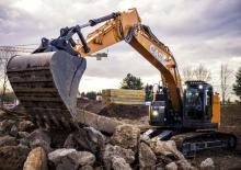 Excavatrice sur chenilles Case CX245D SR