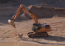 Excavatrice sur chenilles Case CX370D