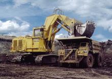 Excavatrice sur chenilles Demag H740 OS