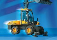 Excavatrice sur pneus Mecalac 12 MXT