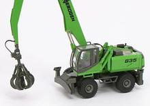 Excavatrice sur pneus Sennebogen 835 M