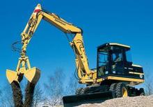 Excavatrice sur pneus Zeppelin ZM 100