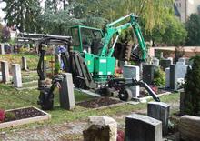 Excavatrices pour cimetières Schmelzer ROBO 2 WP 