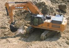 Excavatrice sur chenilles Case CX 700 B