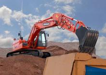 Excavatrice sur chenilles Doosan DX180LC-3