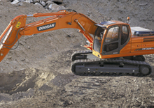 Excavatrice sur chenilles Doosan DX 225 N LC