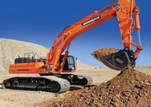 Excavatrice sur chenilles Doosan DX530LC-3