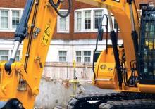 Excavatrice sur chenilles JCB JS115