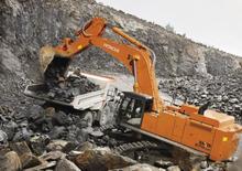 Excavatrice sur chenilles Hitachi ZX870H-5 LD