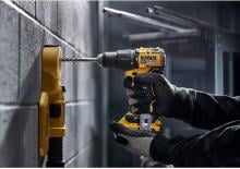 Perceuses et visseuses sans fil DEWALT DCD798B