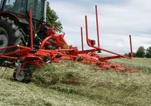 Faneuses rotatives Kuhn GF 5902