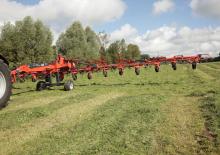 Faneuses rotatives Kuhn GF 17012