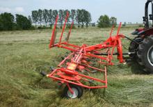 Faneuses rotatives Kuhn GF 6502