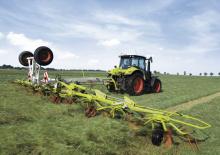 Faneuses rotatives Claas Volto 800