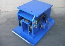 Plaques vibrantes montables Idromeccanica C 910