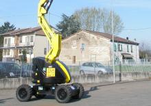 Nacelles à bras articulés sur roues AIRO A12 JRTD