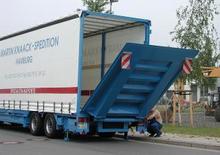 Chargement montées sur camions Dhollandia DH-ESU
