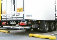 Chargement montées sur camions Dhollandia DH-SSU/SM30