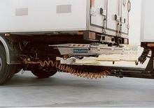 Chargement montées sur camions Dhollandia DH-SV