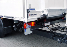 Chargement montées sur camions DAUTEL DL 2000 T
