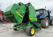 Presses à balles rondes John Deere 582
