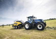Presses de grandes balles + à haute pression New Holland BB 890 Plus