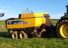 Presses de grandes balles + à haute pression New Holland B 930 ASY